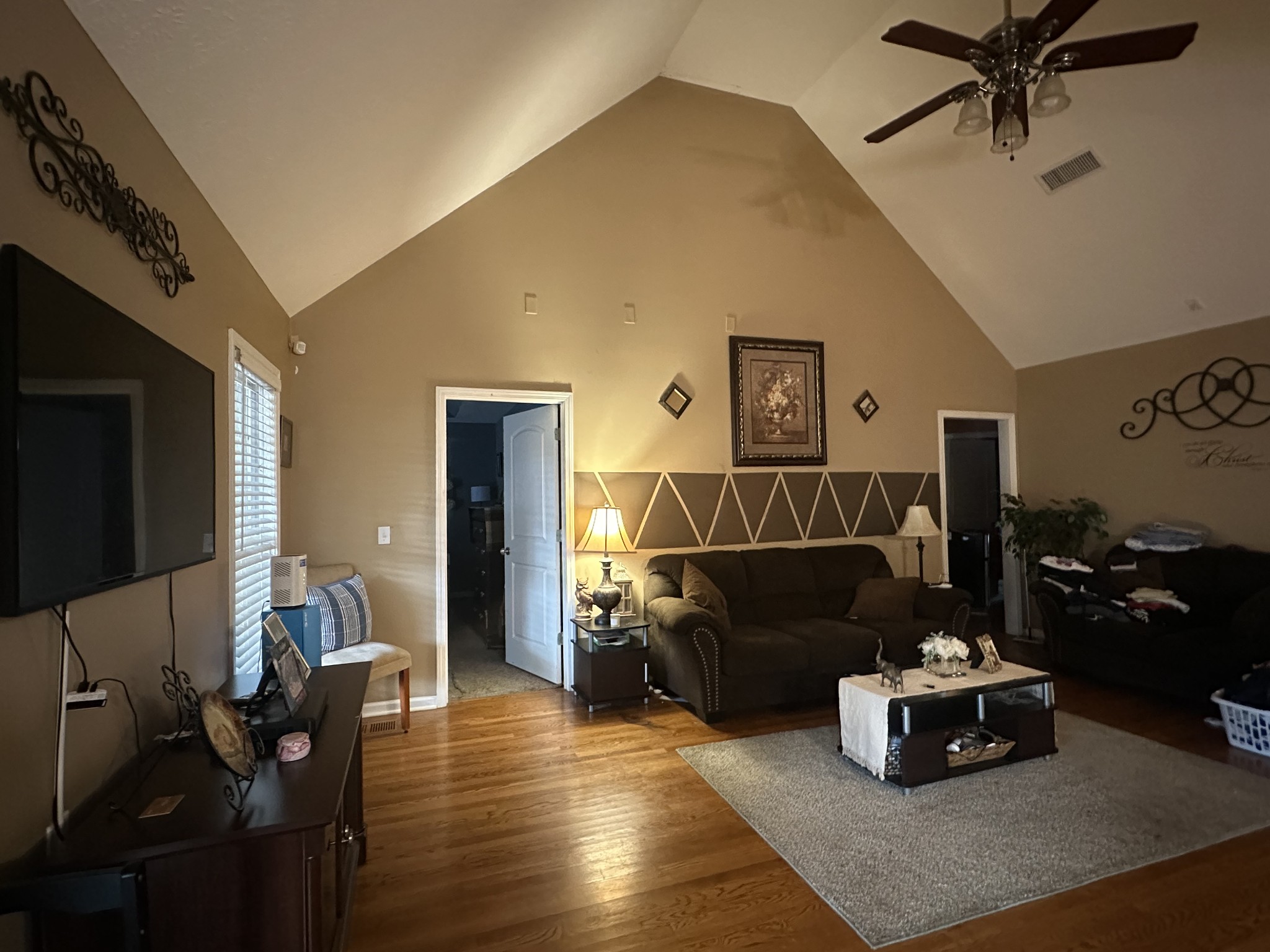 153 Foxrun