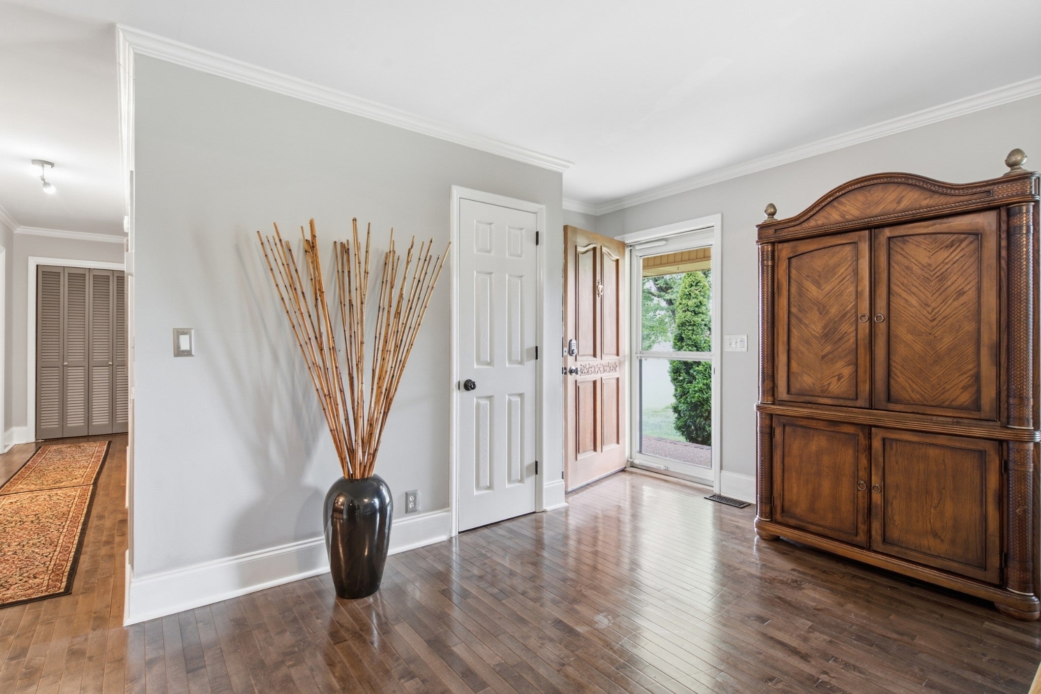 100 Jonquil Way
