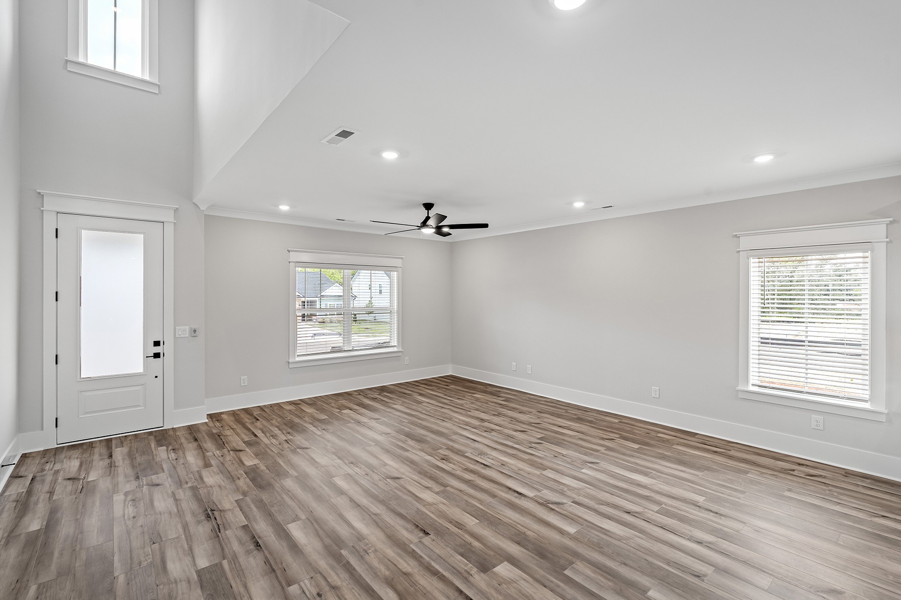 521 Kingwood Lane