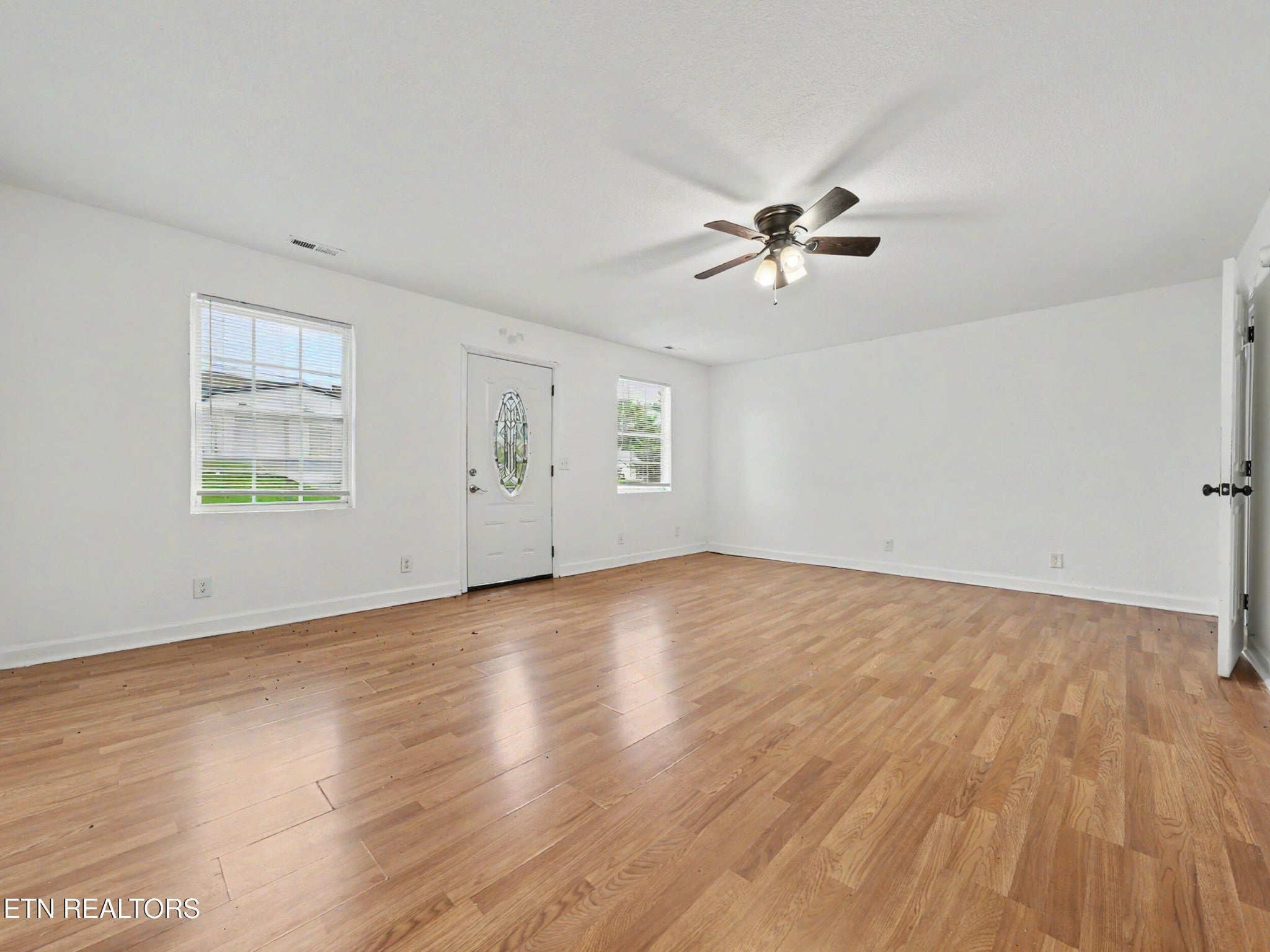5315 Marguerite Rd