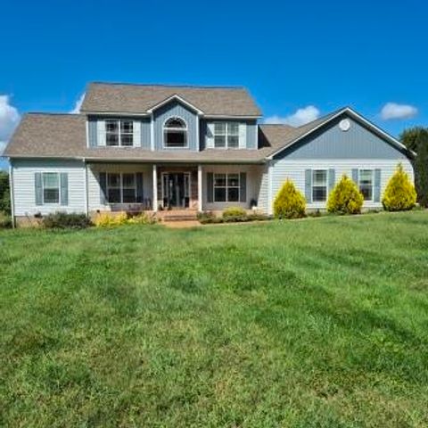 610 Rolling Meadows Ln Rickman TN 38580