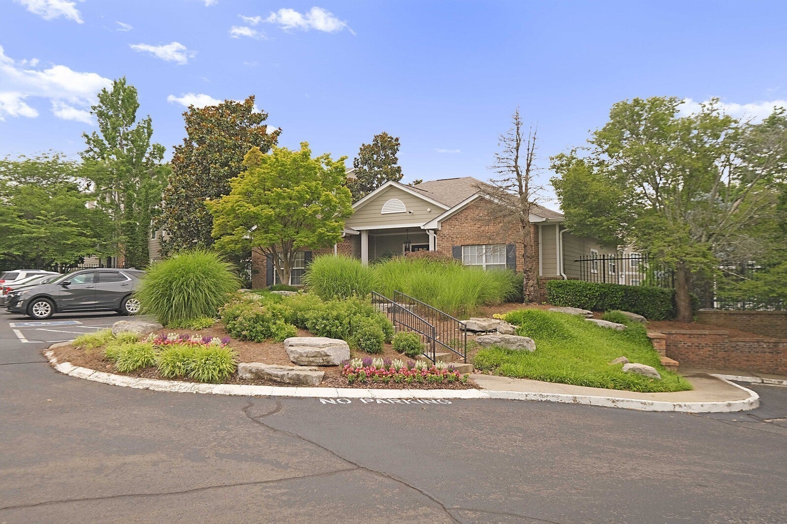 2025 Woodmont Blvd 309