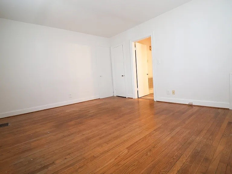 111 7th Ave N Ave, Franklin TN 37064 0-bed multi-family property, photo 8 of 9