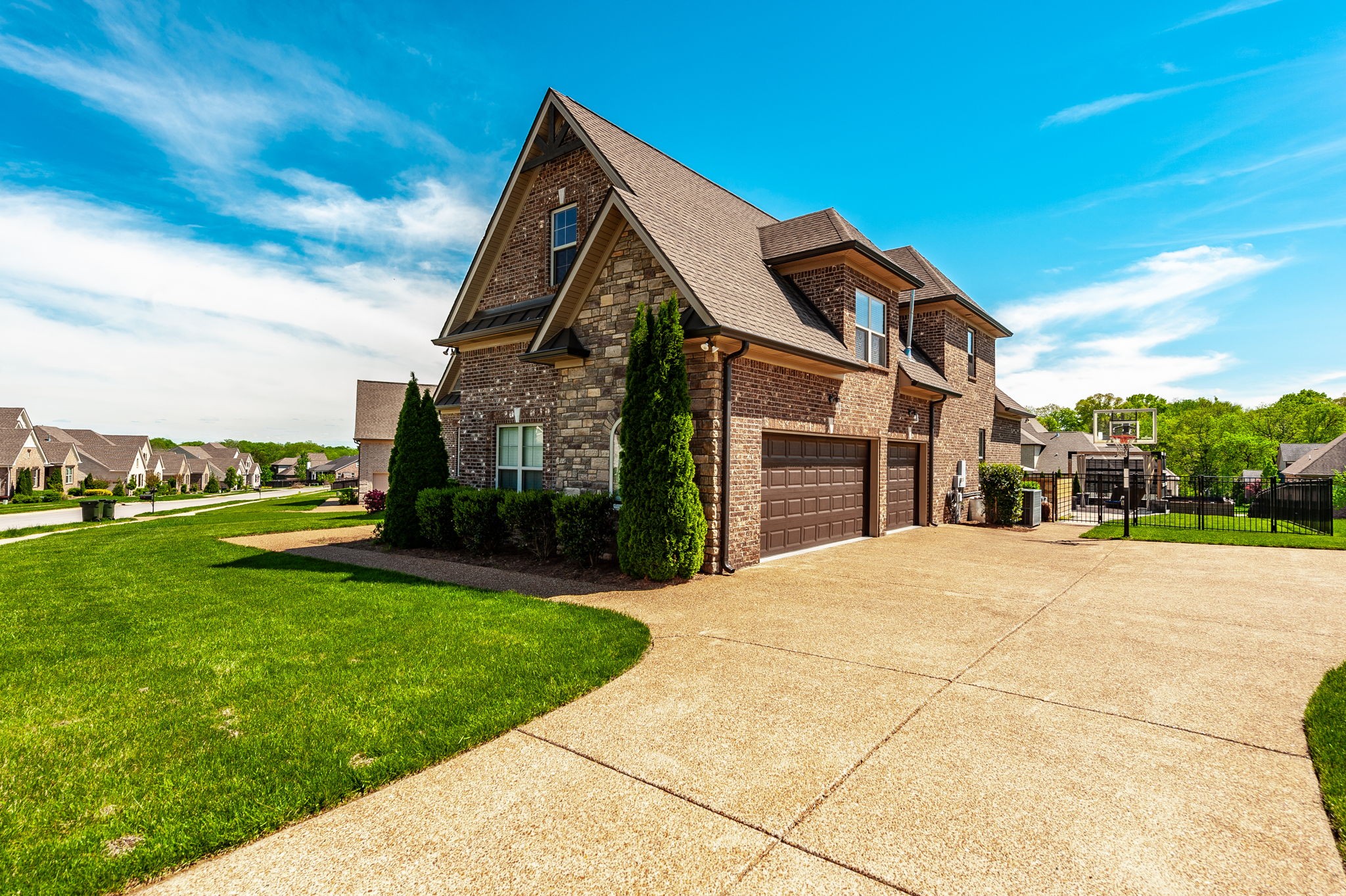 1029 Brighton Ln