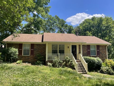 Photo of 908 Fitzpatrick Rd, Nashville, TN 37214 (MLS # 3183475)