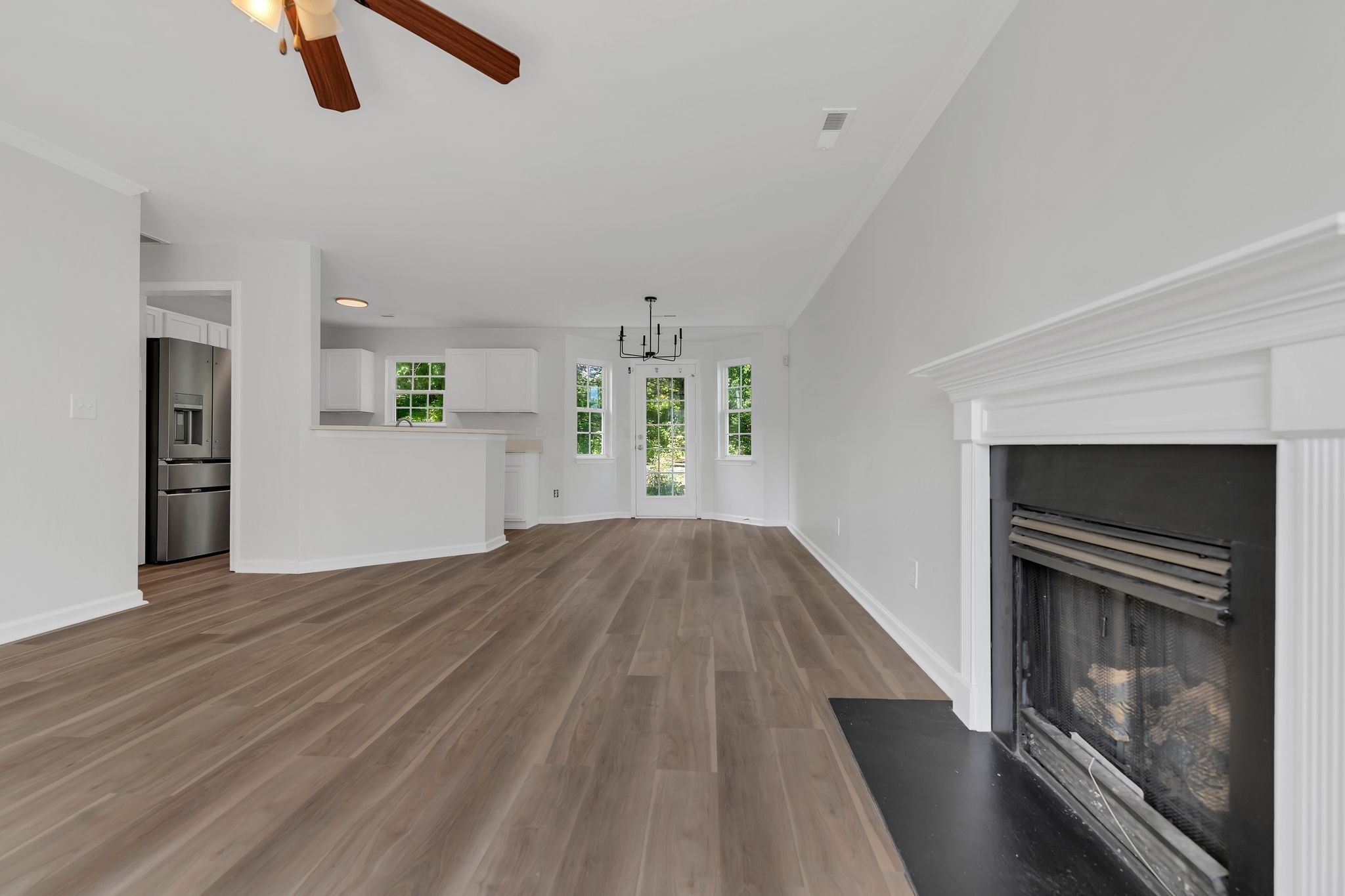 109 Rock Glen Ct
