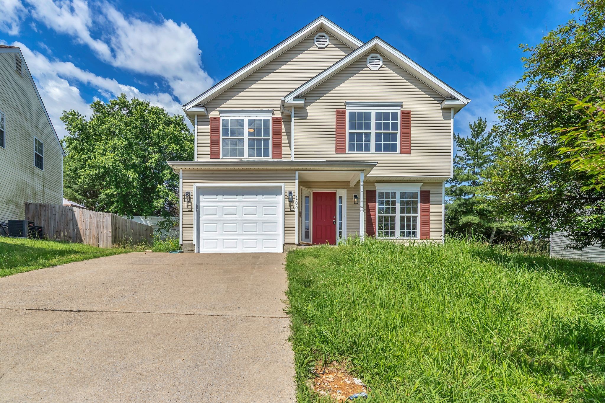 109 Rock Glen Ct