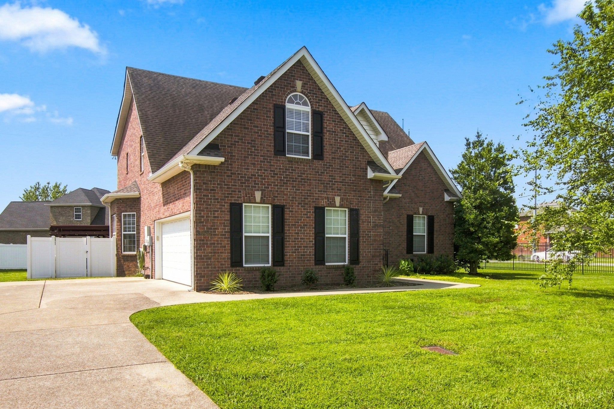 3433 Genoa Dr