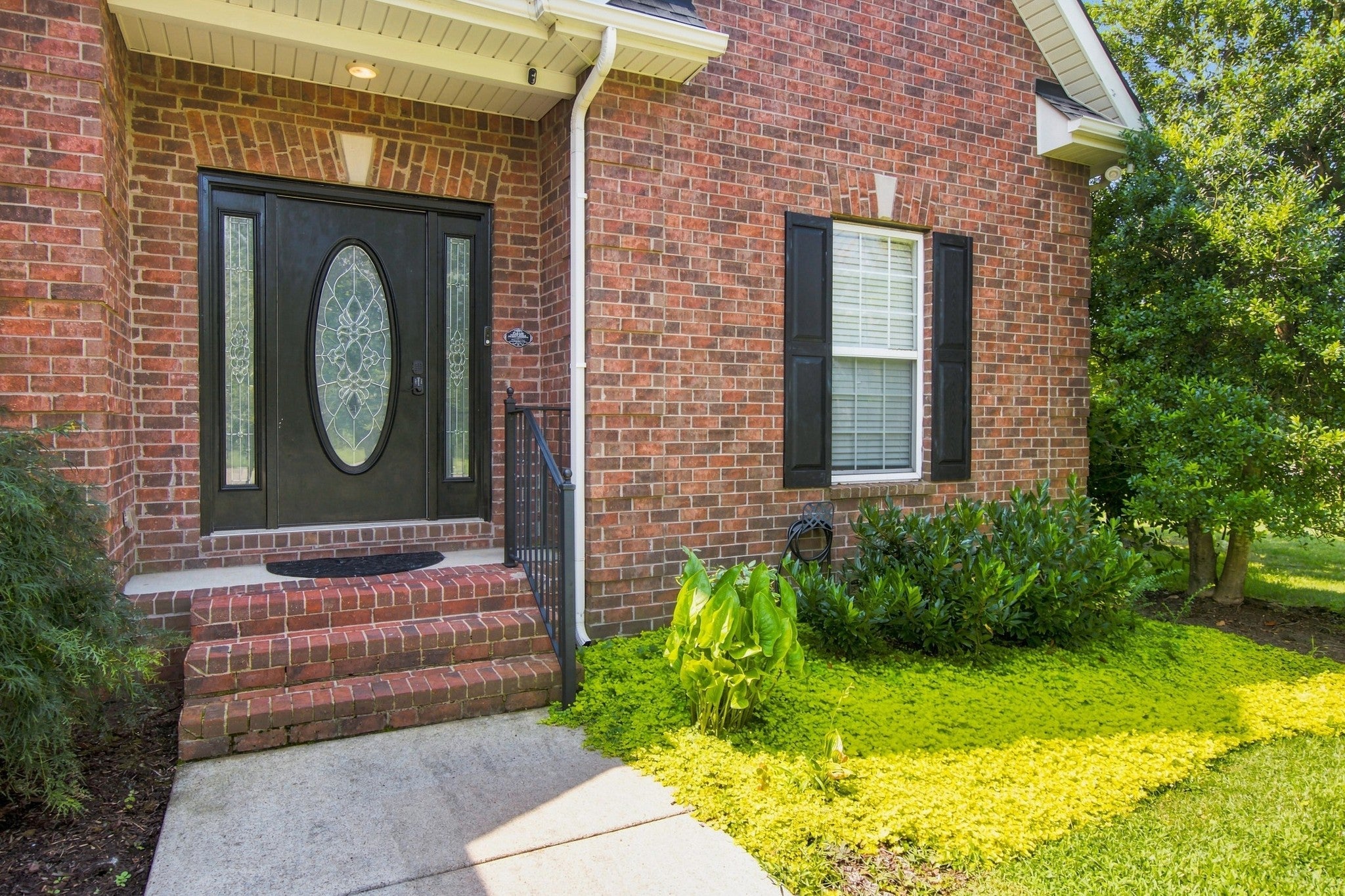 3433 Genoa Dr