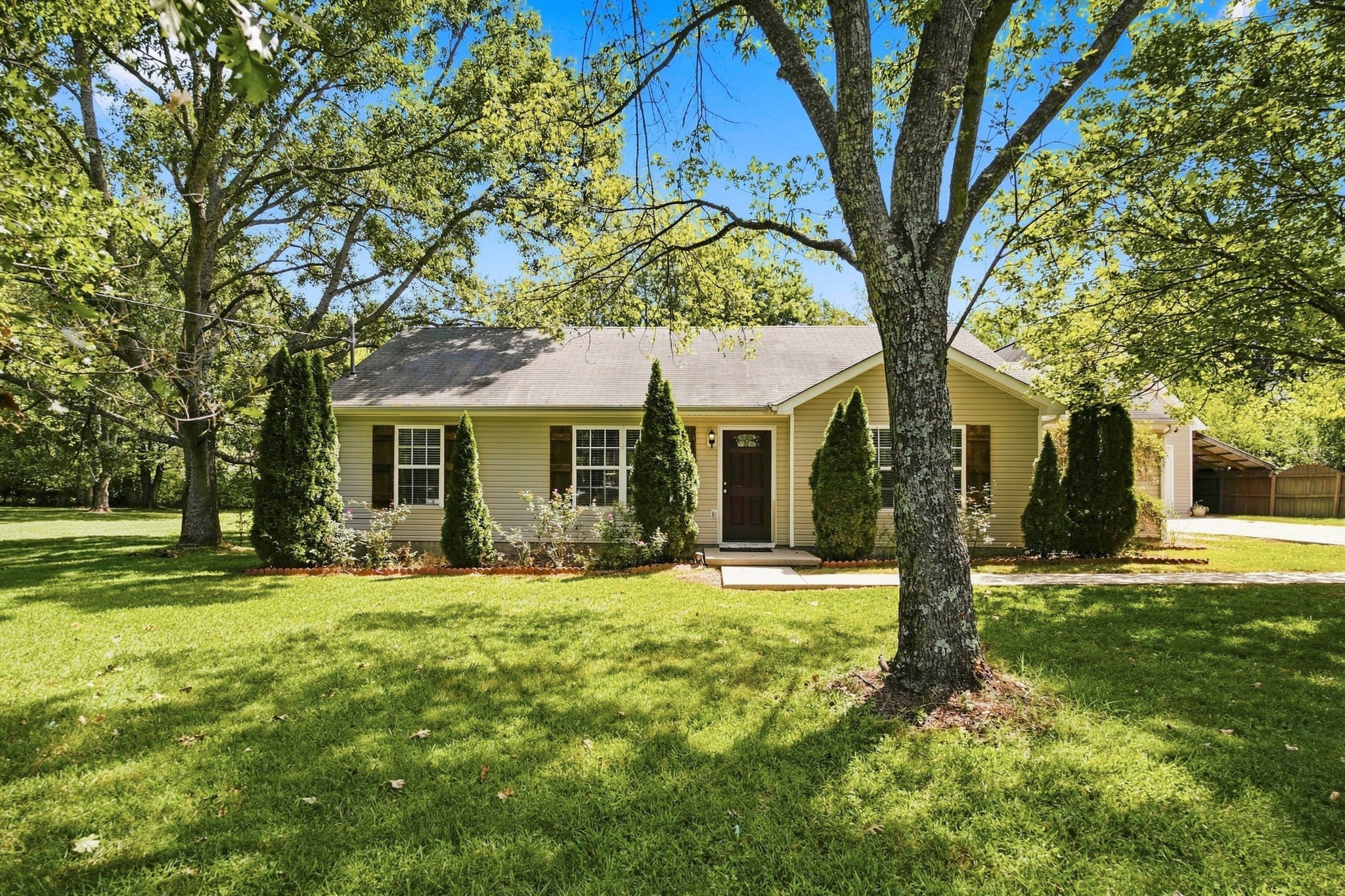 351 Needham Blvd