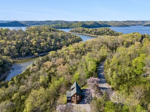 110 Lake Meadow Dr Smithville TN 37166
