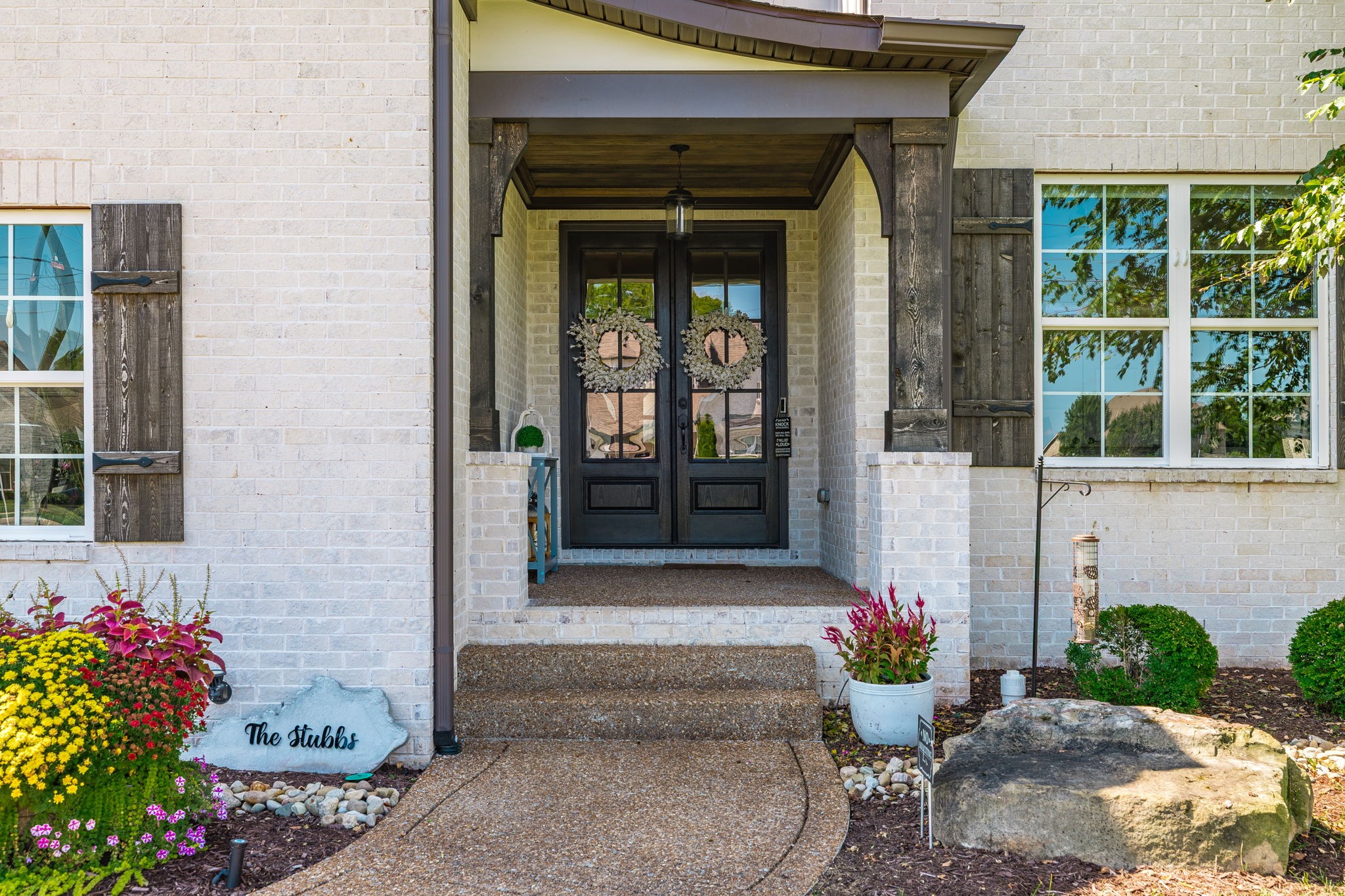 986 Westbrook Dr