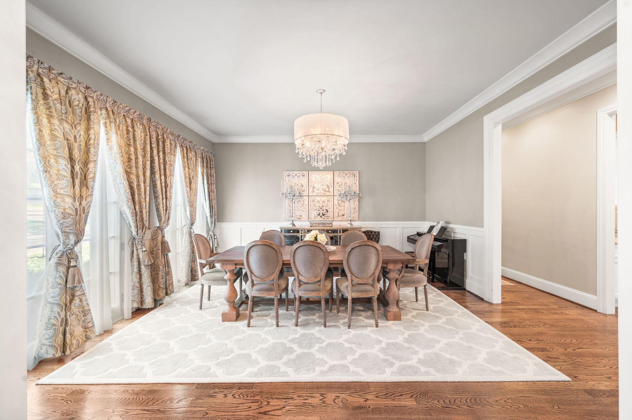 Nashville, Tennessee 37215, United States, 5 Bedrooms Bedrooms, ,5 BathroomsBathrooms,Residential,Active,256952