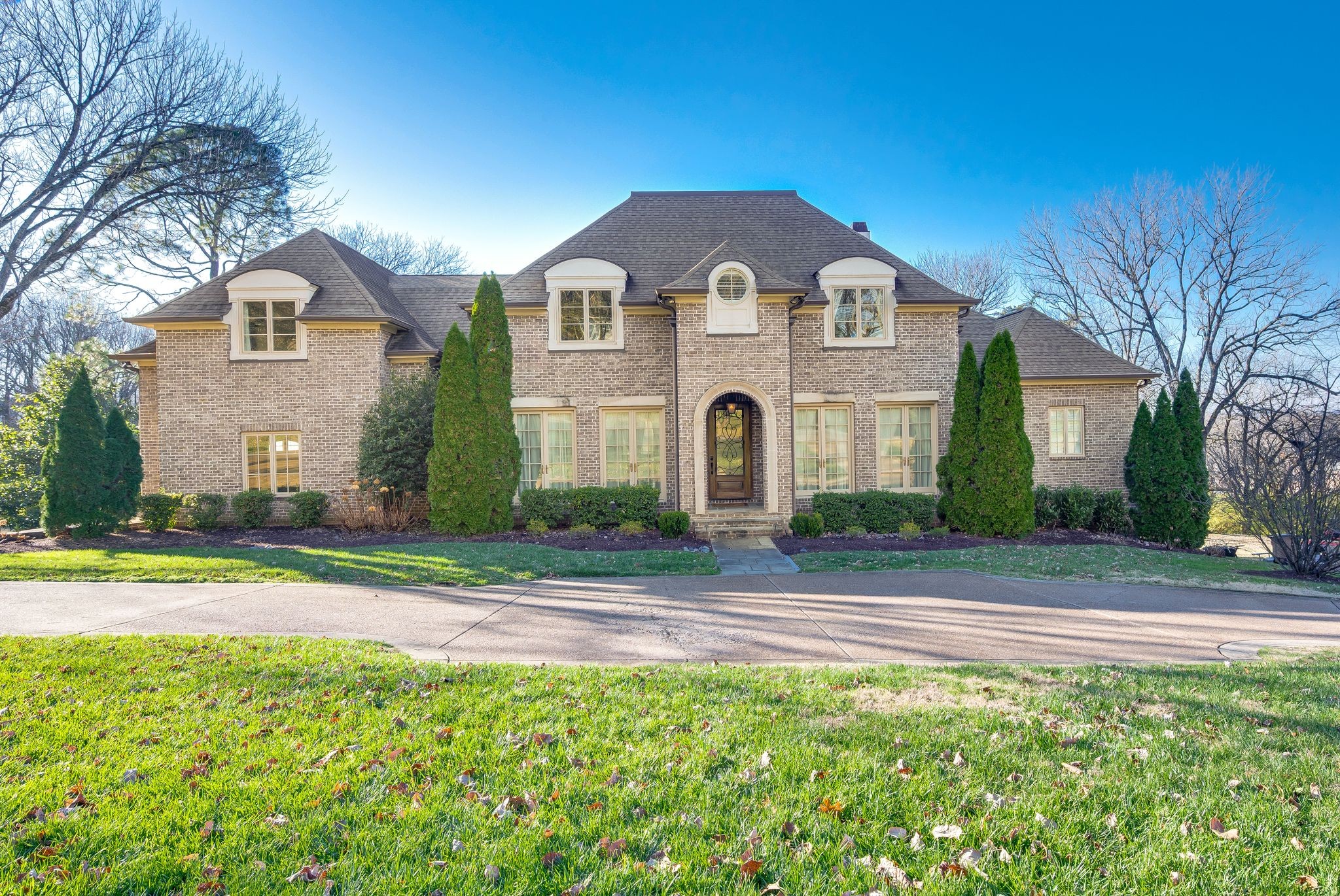 Nashville, Tennessee 37215, United States, 5 Bedrooms Bedrooms, ,5 BathroomsBathrooms,Residential,Active,256952