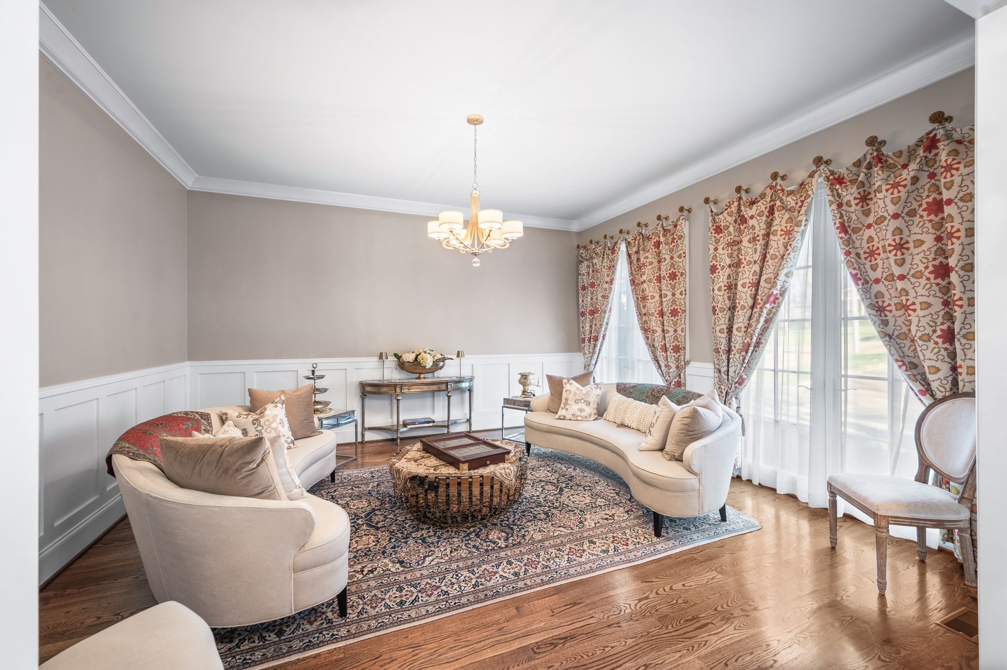 Nashville, Tennessee 37215, United States, 5 Bedrooms Bedrooms, ,5 BathroomsBathrooms,Residential,Active,256952