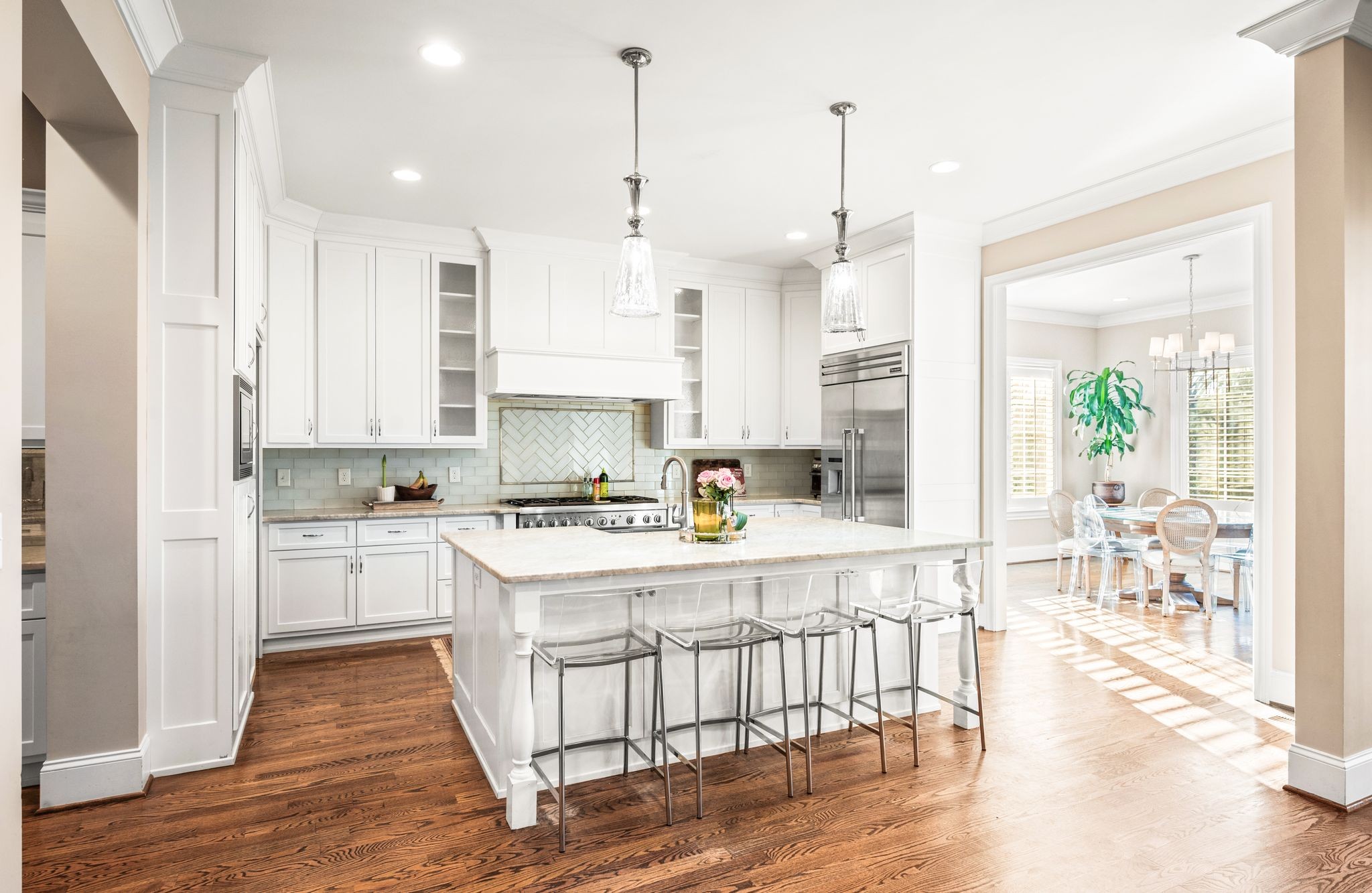 Nashville, Tennessee 37215, United States, 5 Bedrooms Bedrooms, ,5 BathroomsBathrooms,Residential,Active,256952