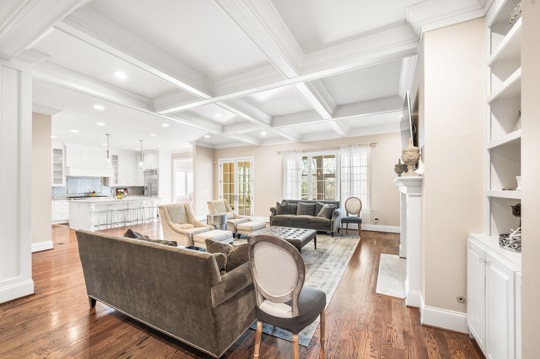 Nashville, Tennessee 37215, United States, 5 Bedrooms Bedrooms, ,5 BathroomsBathrooms,Residential,Active,256952