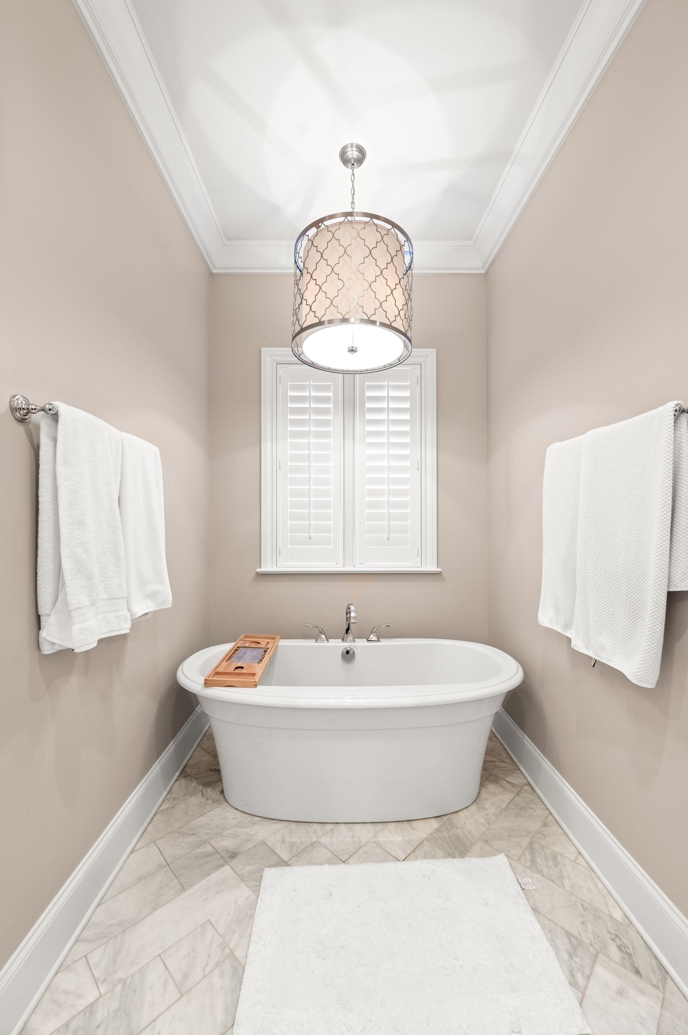 Nashville, Tennessee 37215, United States, 5 Bedrooms Bedrooms, ,5 BathroomsBathrooms,Residential,Active,256952