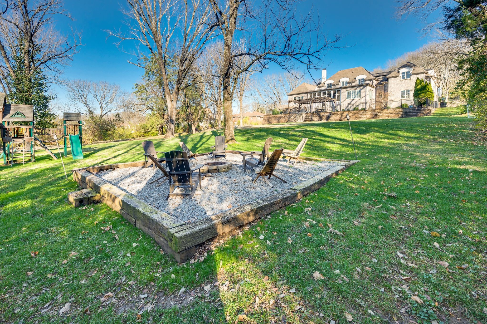 Nashville, Tennessee 37215, United States, 5 Bedrooms Bedrooms, ,5 BathroomsBathrooms,Residential,Active,256952