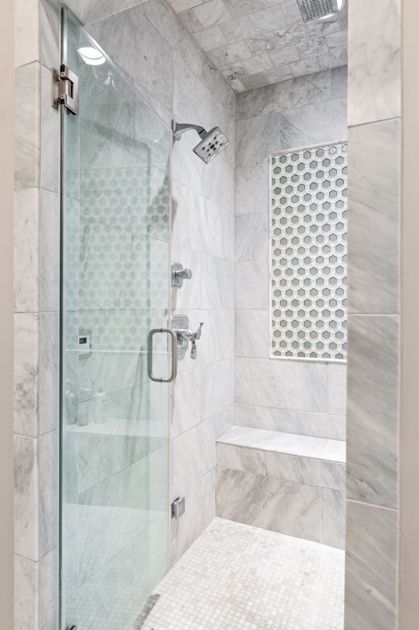 Nashville, Tennessee 37215, United States, 5 Bedrooms Bedrooms, ,5 BathroomsBathrooms,Residential,Active,256952