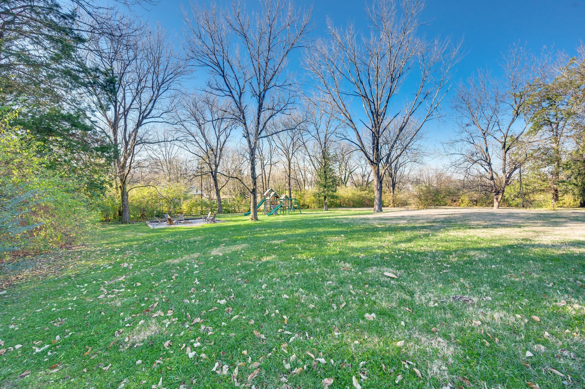 Nashville, Tennessee 37215, United States, 5 Bedrooms Bedrooms, ,5 BathroomsBathrooms,Residential,Active,256952