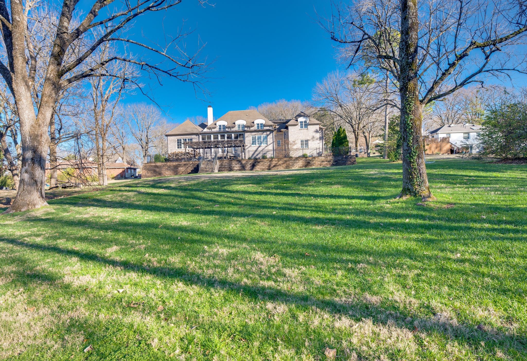 Nashville, Tennessee 37215, United States, 5 Bedrooms Bedrooms, ,5 BathroomsBathrooms,Residential,Active,256952