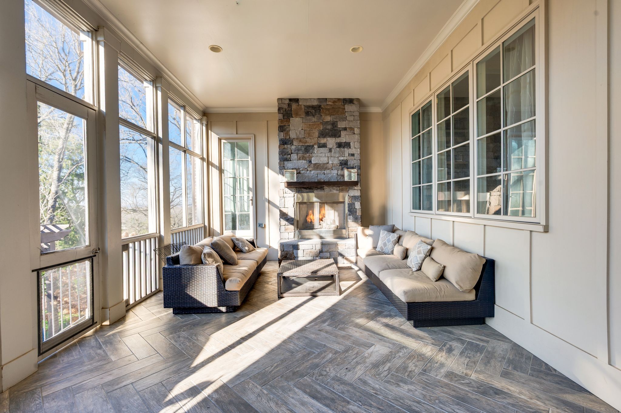 Nashville, Tennessee 37215, United States, 5 Bedrooms Bedrooms, ,5 BathroomsBathrooms,Residential,Active,256952