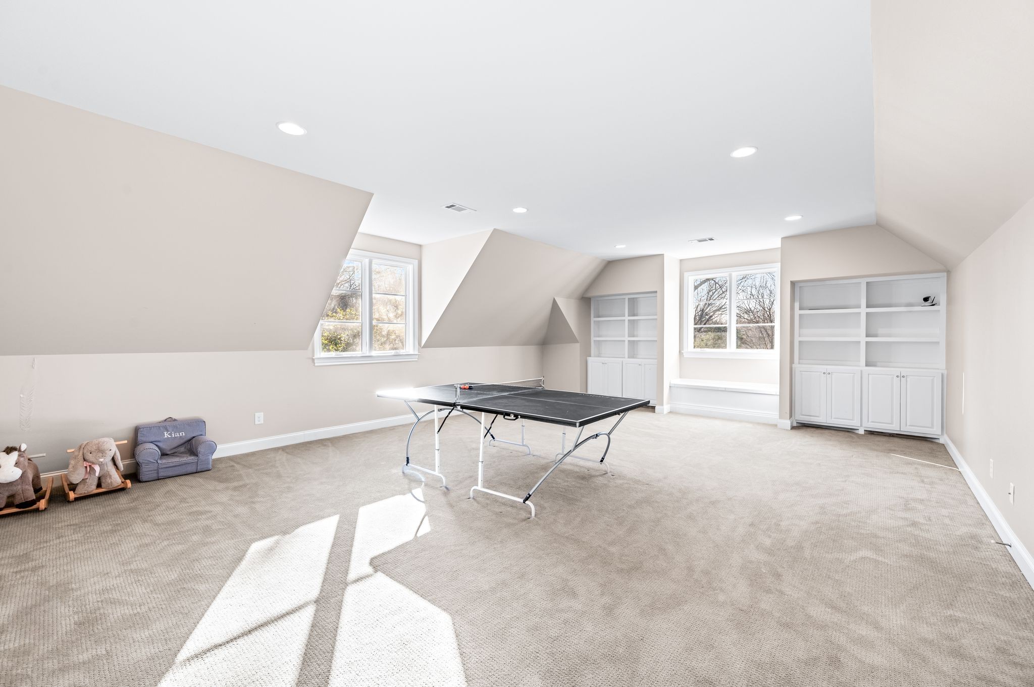 Nashville, Tennessee 37215, United States, 5 Bedrooms Bedrooms, ,5 BathroomsBathrooms,Residential,Active,256952