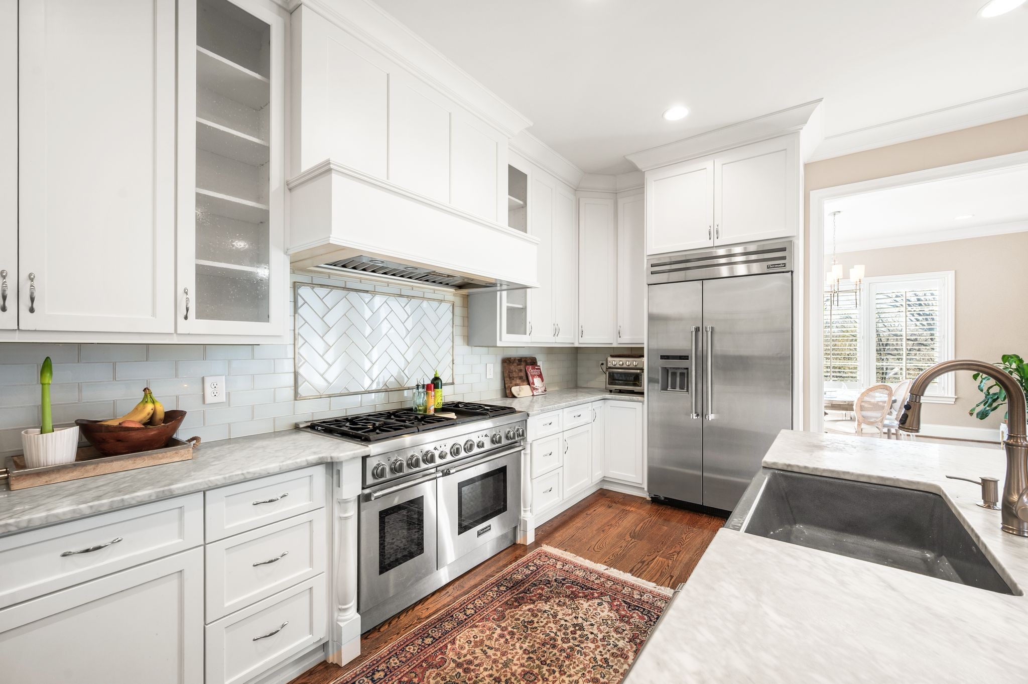 Nashville, Tennessee 37215, United States, 5 Bedrooms Bedrooms, ,5 BathroomsBathrooms,Residential,Active,256952