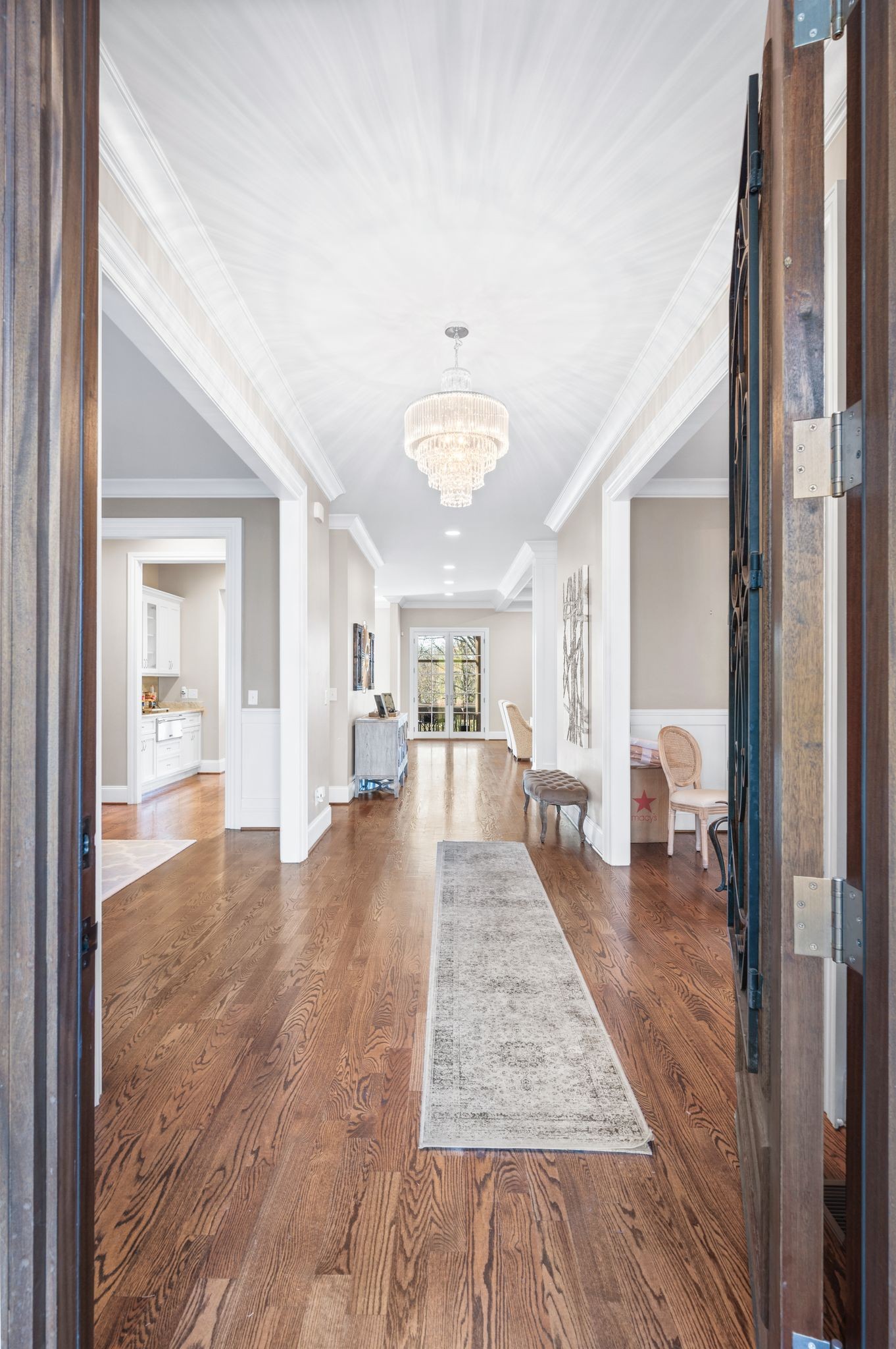 Nashville, Tennessee 37215, United States, 5 Bedrooms Bedrooms, ,5 BathroomsBathrooms,Residential,Active,256952