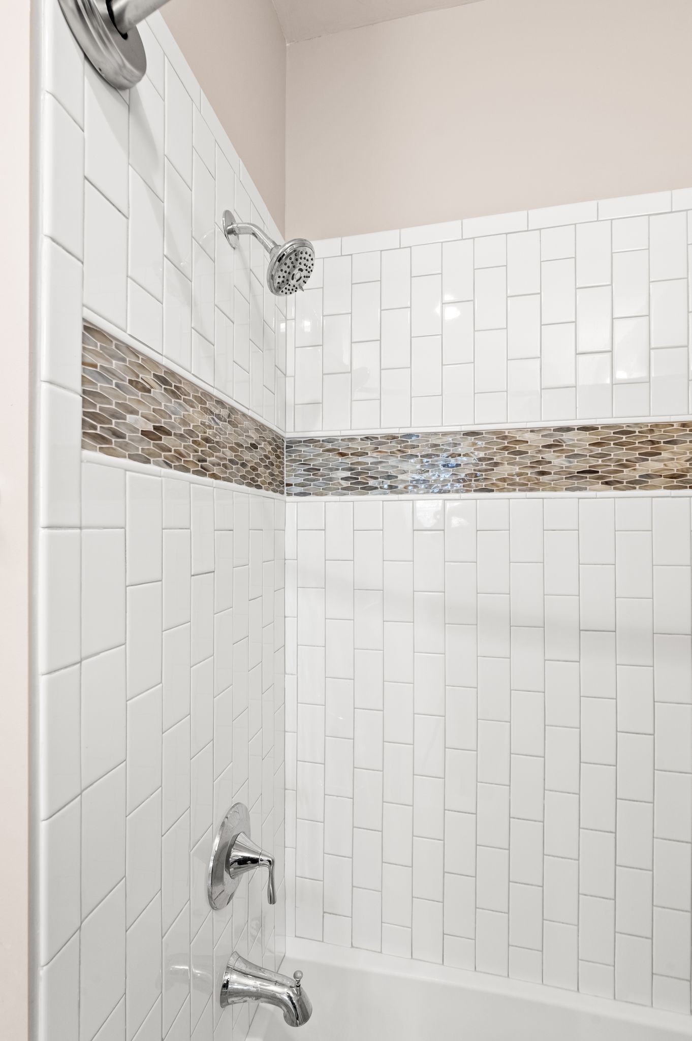 Nashville, Tennessee 37215, United States, 5 Bedrooms Bedrooms, ,5 BathroomsBathrooms,Residential,Active,256952