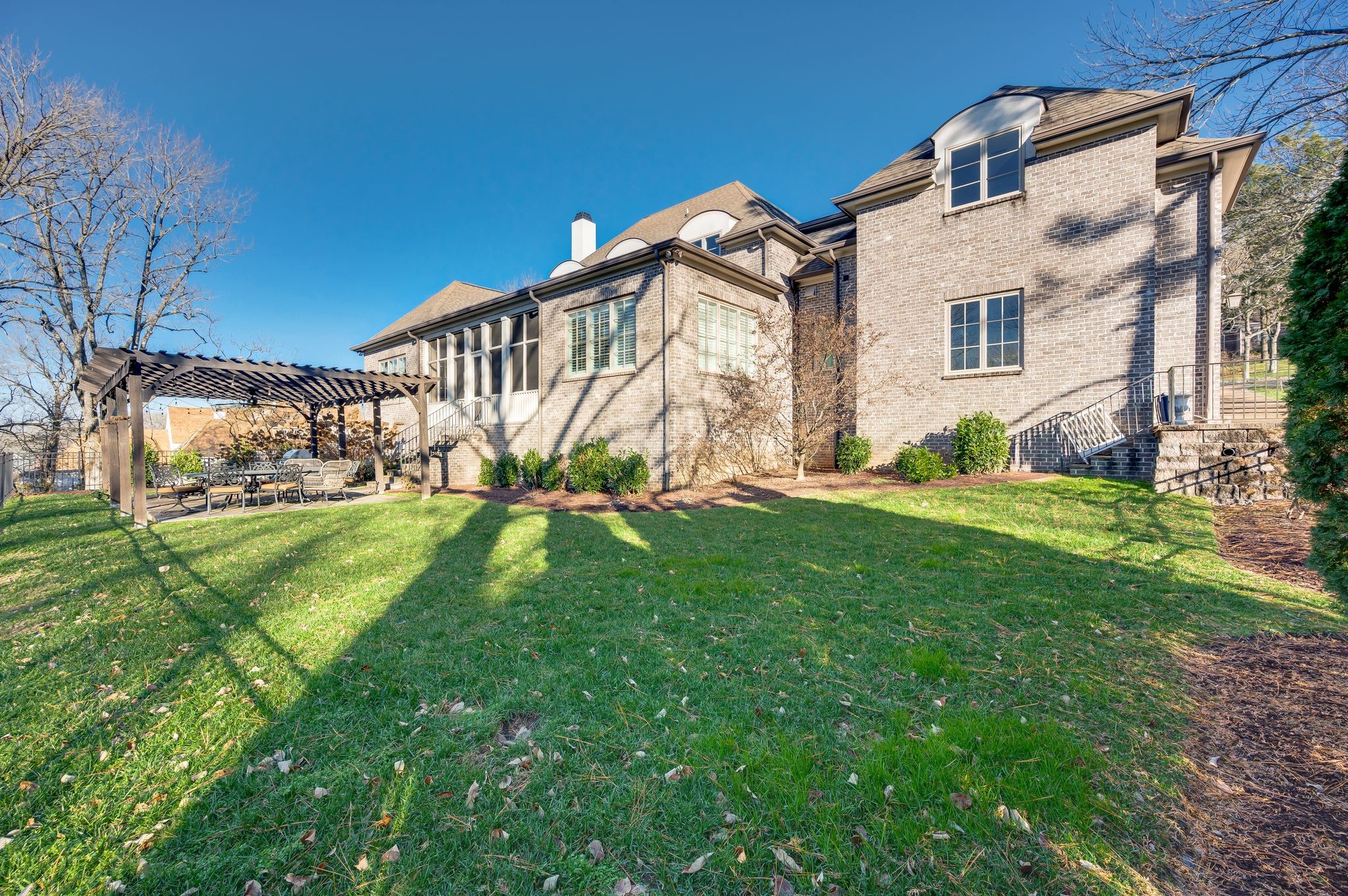 Nashville, Tennessee 37215, United States, 5 Bedrooms Bedrooms, ,5 BathroomsBathrooms,Residential,Active,256952