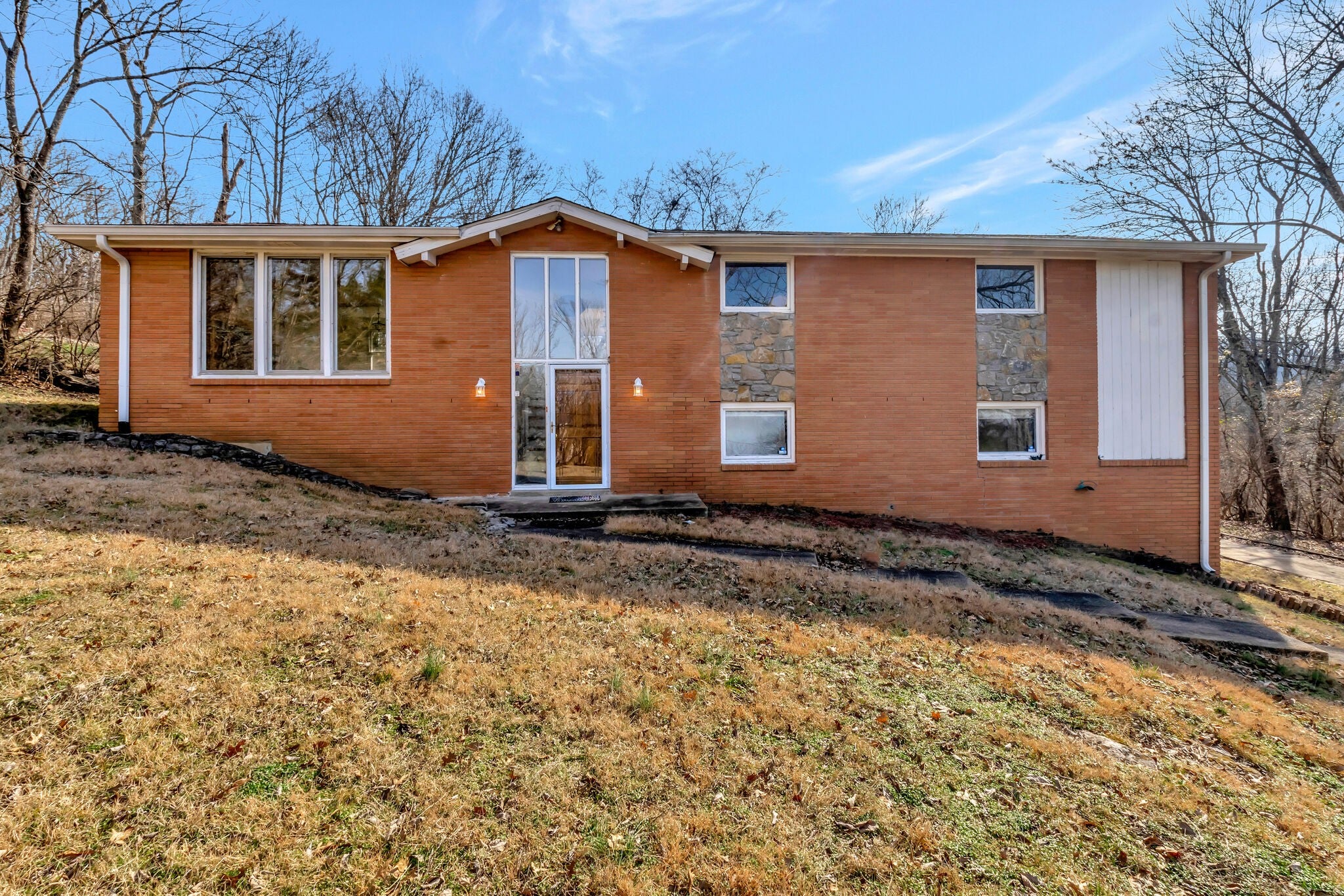 3-bed listing at 6469 Fleetwood Dr, Nashville