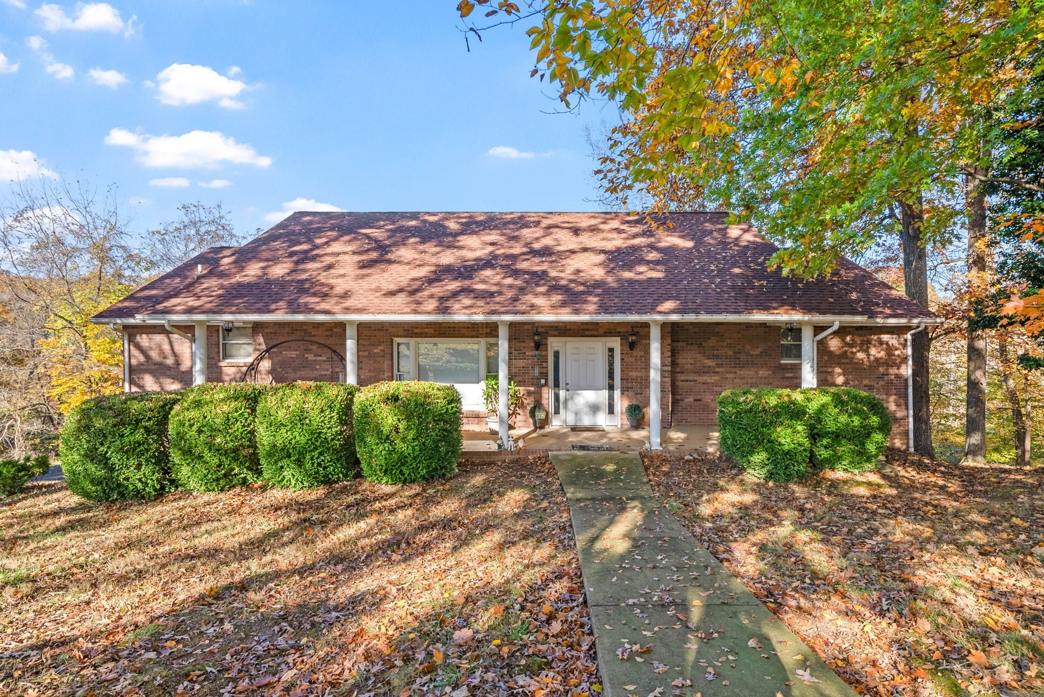 1075 Fuji Ln