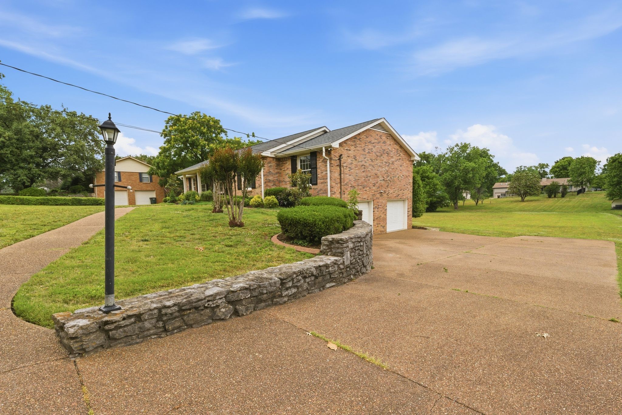 Photo 1 of 37 — 213 Rising Sun Ln, Old Hickory, TN 37138
