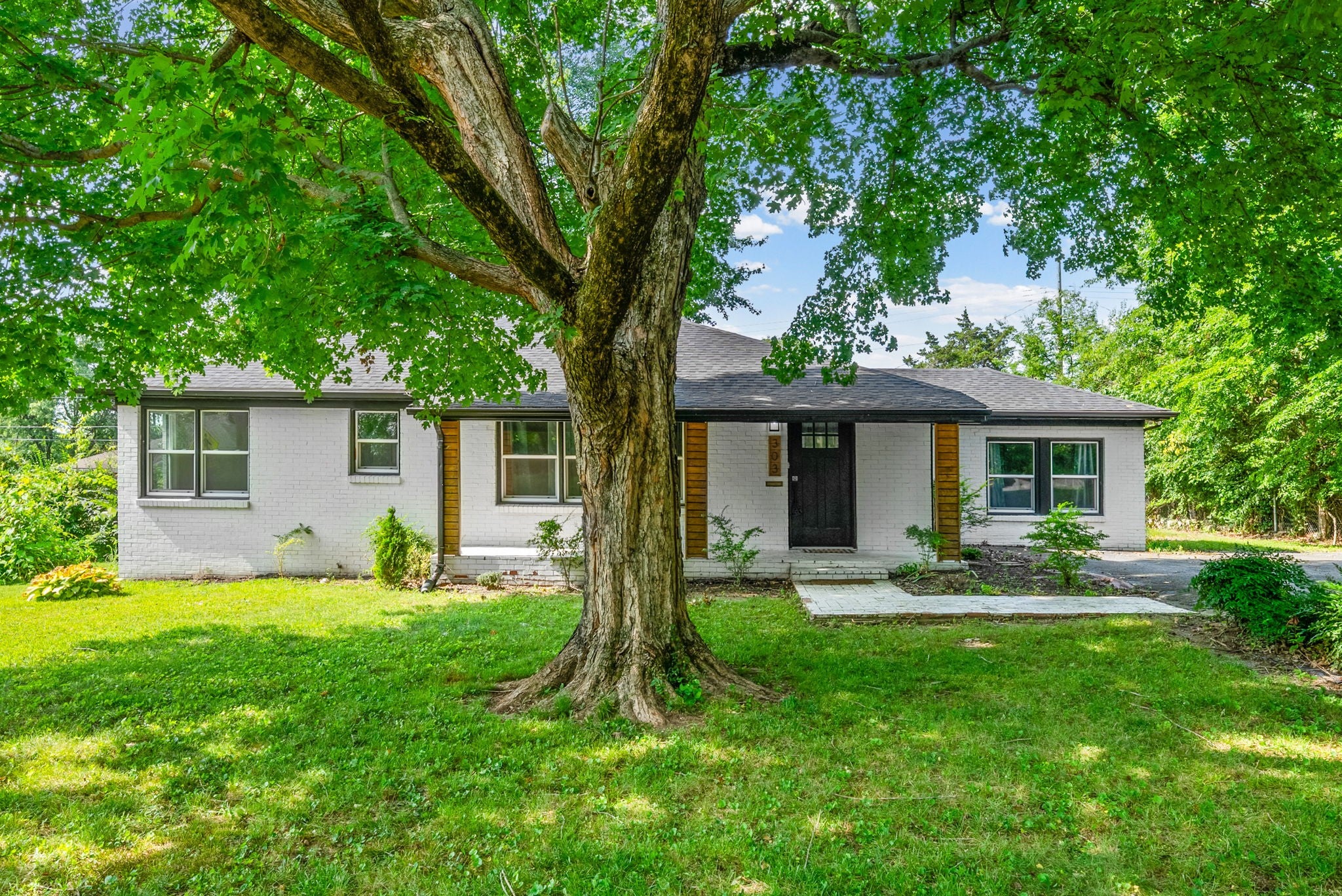 303 Jessie Ave