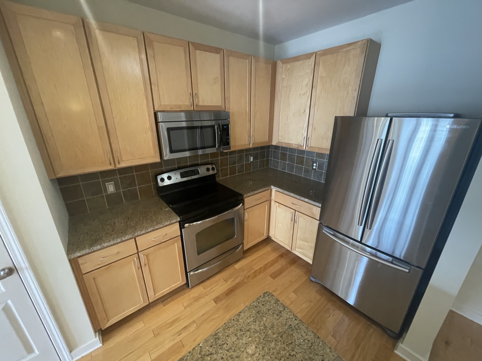 3000 Vanderbilt Pl 412