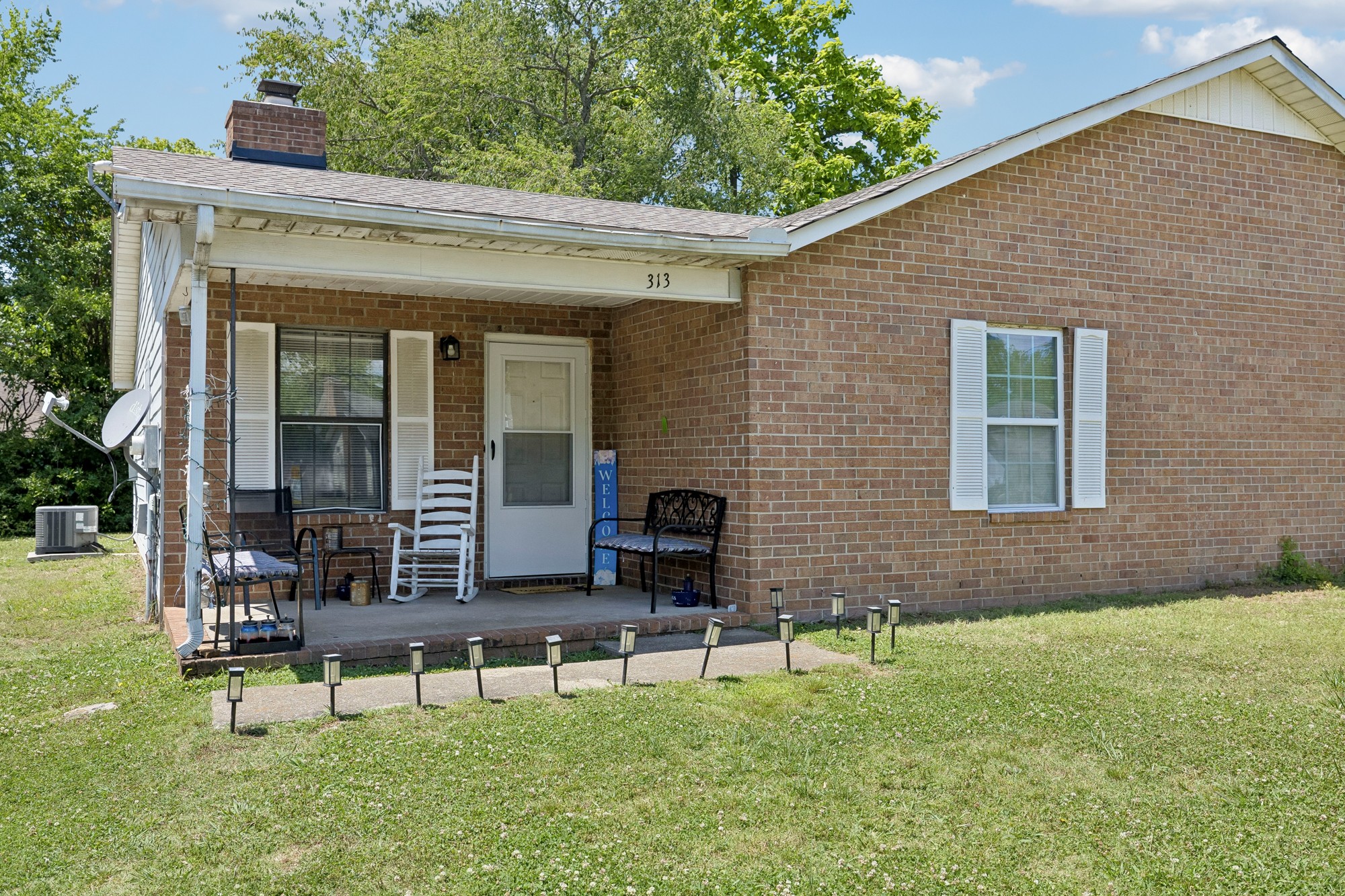 313 Lilly Ln