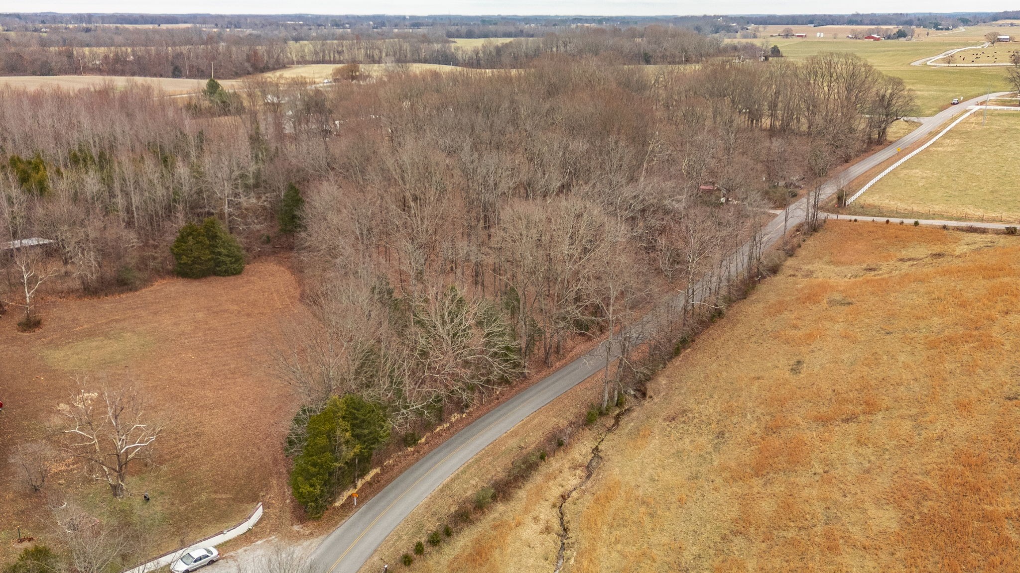 512 N Happy Hollow Road