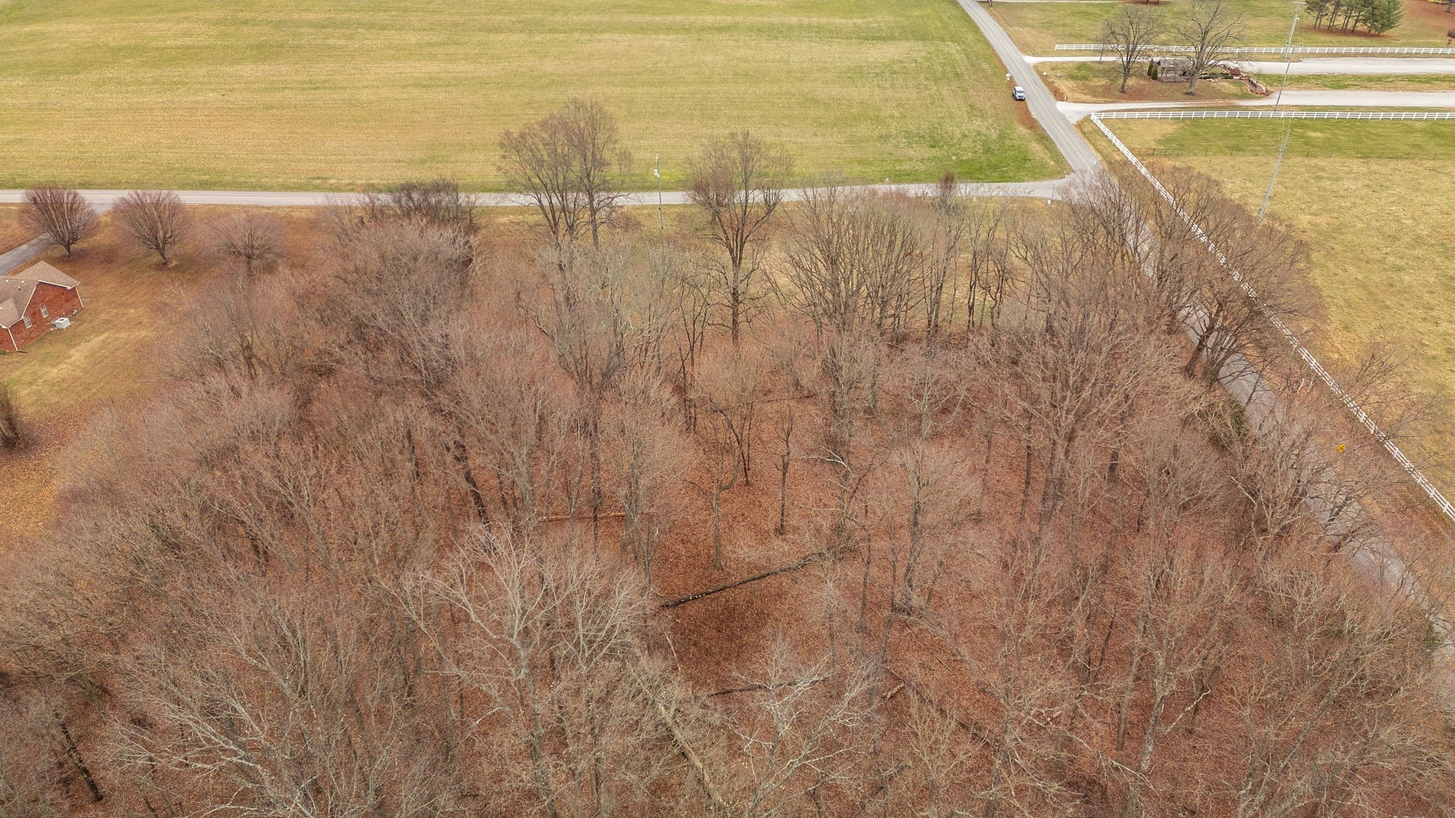 512 N Happy Hollow Road