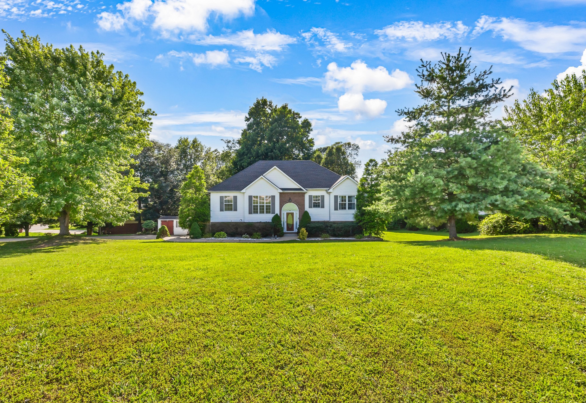 720 Superior Ln