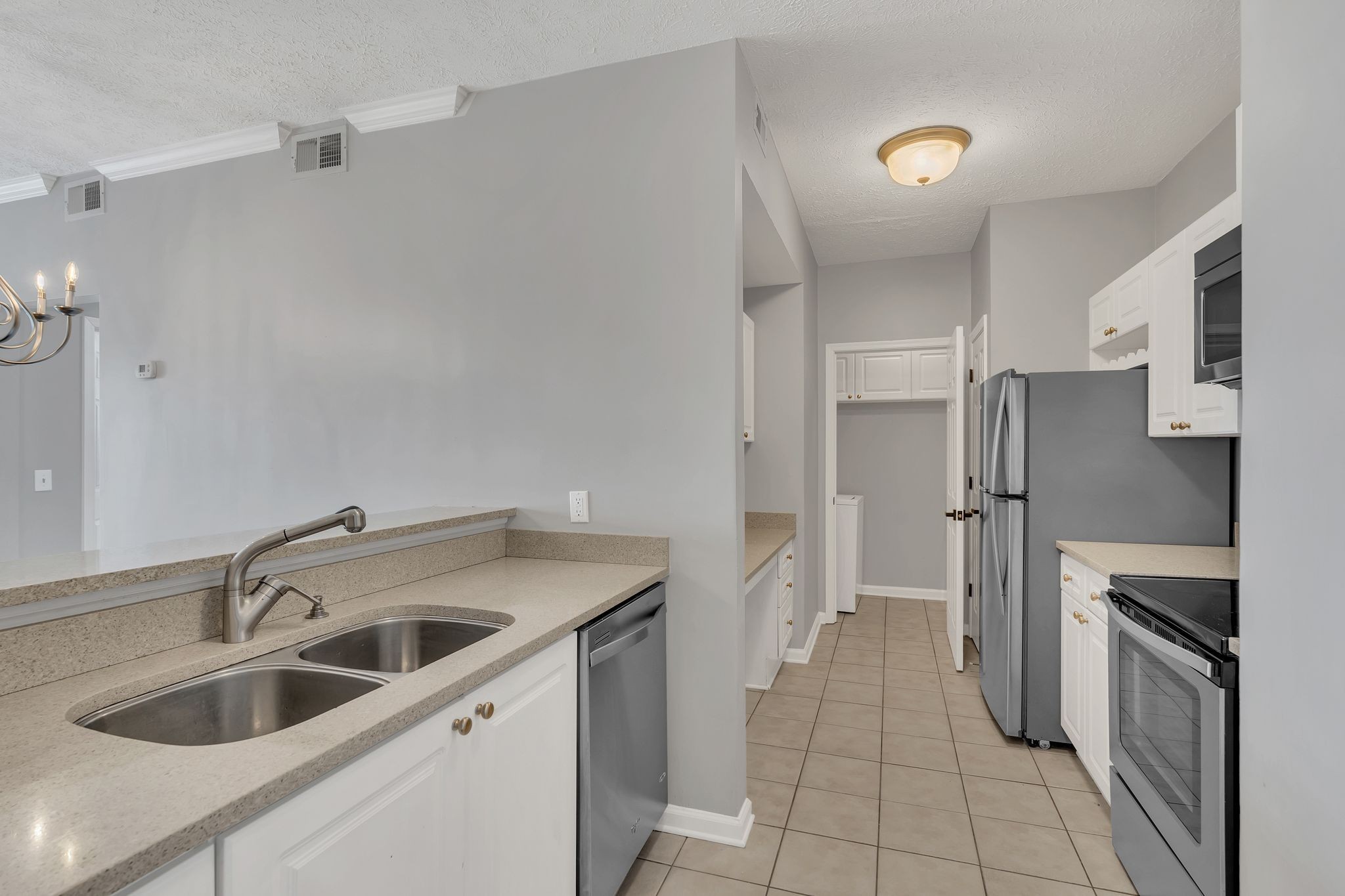 2025 Woodmont Blvd 209