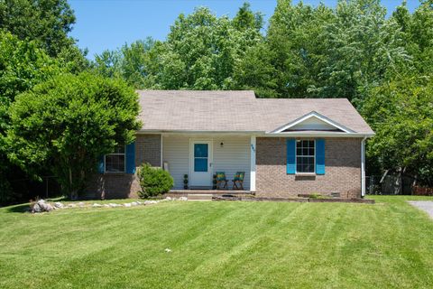 567 Matthew Ct Clarksville TN 37042