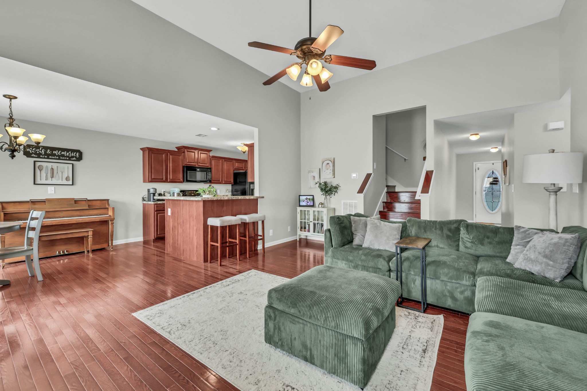 2581 Alex Overlook Way