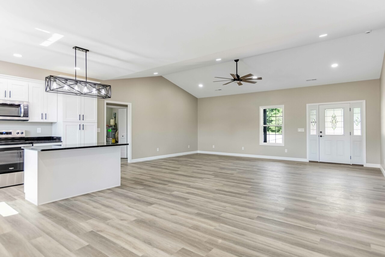 146 Carl Williams Rd