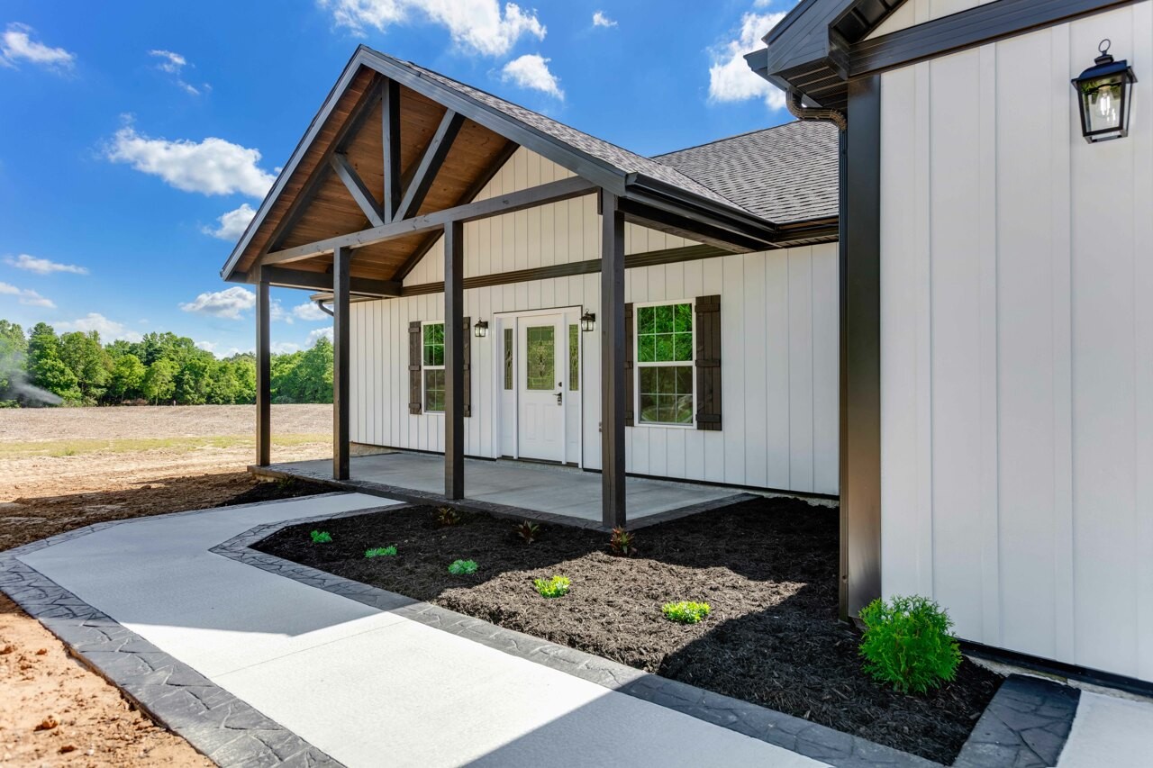 146 Carl Williams Rd