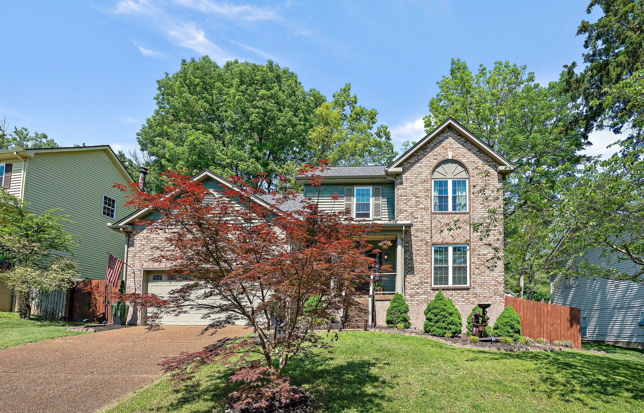 120 Oxford Ct