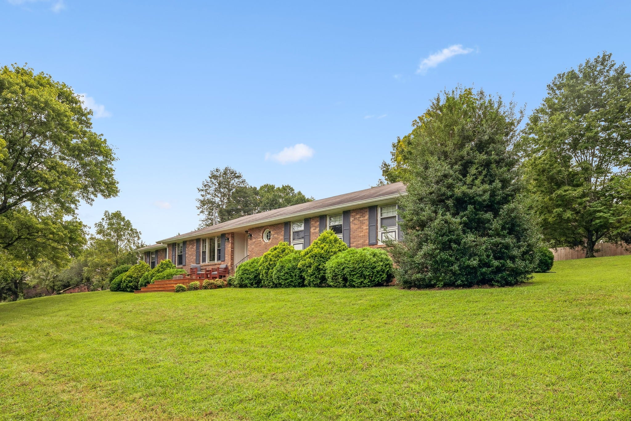2056 Dade Cir