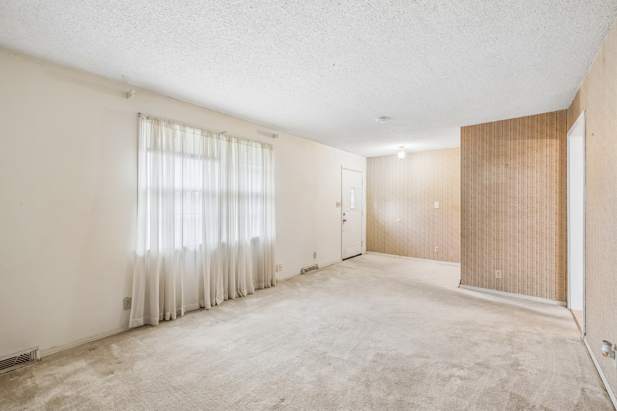 138 Lexington Dr