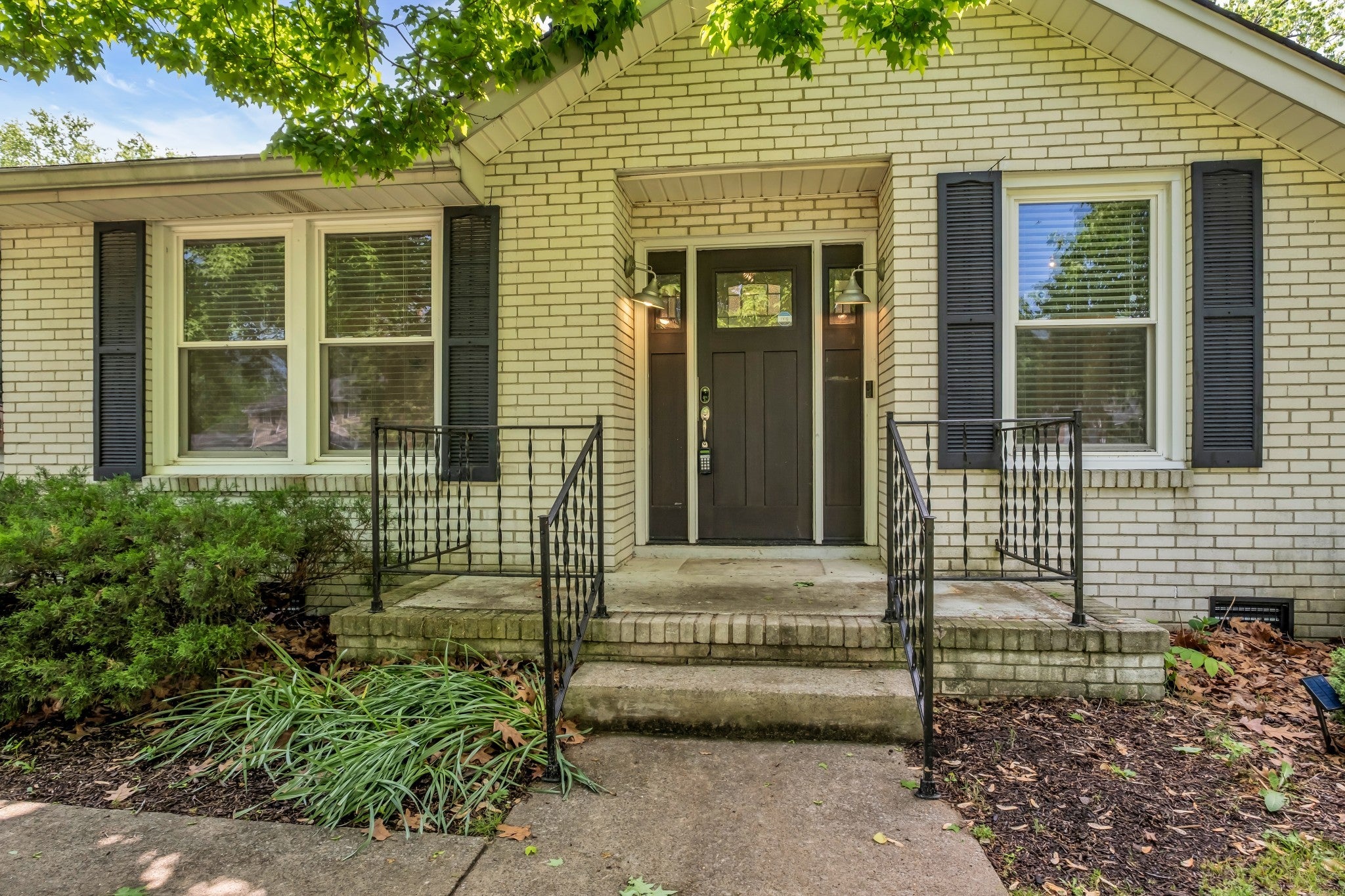3-bed home for sale in Nashville, TN 37221, 138 Carriage Dr 138 Carriage Dr, Nashville TN 37221 3-bed home, photo 3 of 31